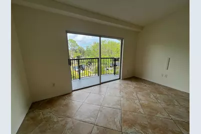 500 Crestwood Court N #517, Royal Palm Beach, FL 33411 - Photo 5