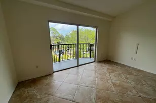 500 Crestwood Ct N, Royal Palm Beach, FL 33411 - Photo 5