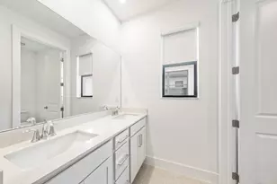 2652 NW 87th Ter, Cooper City, FL 33024 - Photo 17