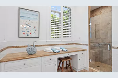 677 Village Road, North Palm Beach, FL 33408 - Photo 15