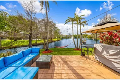 200 E Hemingway Circle, Margate, FL 33063 - Photo 27