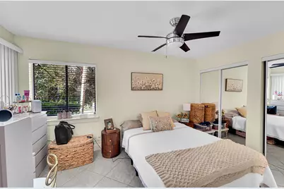 261 Wimbledon Lake Drive, Plantation, FL 33324 - Photo 13