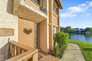 261 Wimbledon Lake Dr, Plantation, FL 33324 - Photo 1