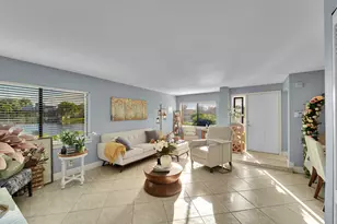 261 Wimbledon Lake Dr, Plantation, FL 33324 - Photo 3