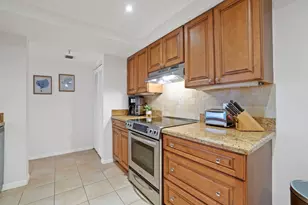 950 Lavers Cir, Delray Beach, FL 33444 - Photo 19