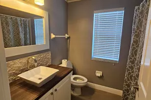 2053 Normandy Cir, West Palm Beach, FL 33409 - Photo 15