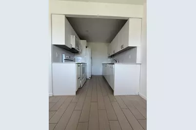 4085 Cornwall E, Boca Raton, FL 33434 - Photo 5