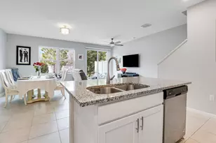 303 SE Halifax Ln, Stuart, FL 34994 - Photo 3