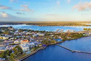 303 SE Halifax Ln, Stuart, FL 34994 - Photo 35