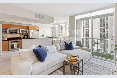 253 NE 2nd Street #2202, Miami, FL 33132 - Photo 1