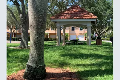 2018 Alta Meadows Lane #405, Delray Beach, FL 33444 - Photo 25