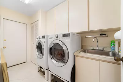 2370 Saratoga Bay Drive, West Palm Beach, FL 33409 - Photo 23