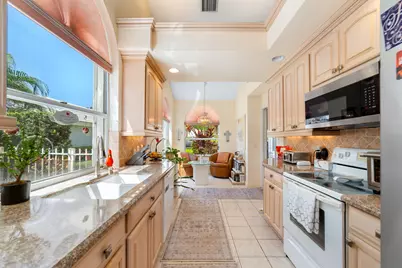 2370 Saratoga Bay Drive, West Palm Beach, FL 33409 - Photo 11