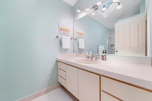 2370 Saratoga Bay Dr, West Palm Beach, FL 33409 - Photo 17