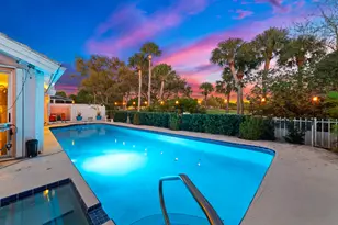 2370 Saratoga Bay Dr, West Palm Beach, FL 33409 - Photo 1