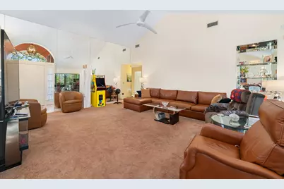 2370 Saratoga Bay Drive, West Palm Beach, FL 33409 - Photo 7