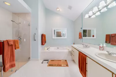 2370 Saratoga Bay Drive, West Palm Beach, FL 33409 - Photo 19