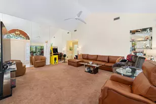 2370 Saratoga Bay Dr, West Palm Beach, FL 33409 - Photo 7