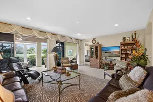 113 Palm Point Cir, Palm Beach Gardens, FL 33418 - Photo 13