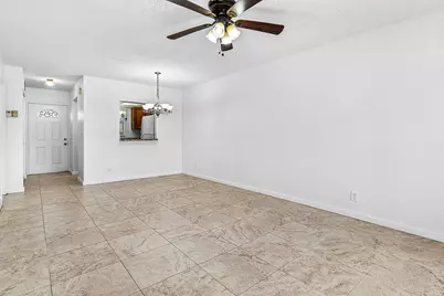 9855 Sandalfoot Boulevard #305, Boca Raton, FL 33428 - Photo 5