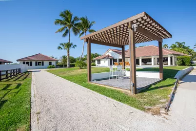 2184 Appaloosa Trail, Wellington, FL 33414 - Photo 9