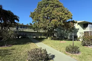 64 Norwich C, West Palm Beach, FL 33417 - Photo 1