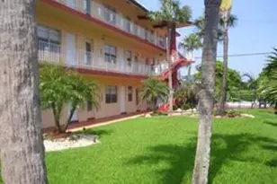 5050 Bayview Dr, Fort Lauderdale, FL 33308 - Photo 3