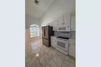 21105 Via Solano, Boca Raton, FL 33433 - Photo 11