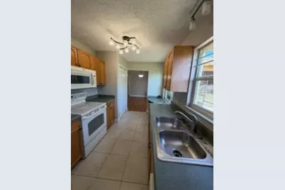 286 SW Christmas Terrace, Port Saint Lucie, FL 34984 - Photo 5