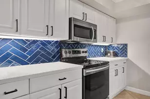 3910 Crystal Lake Dr, Deerfield Beach, FL 33064 - Photo 21