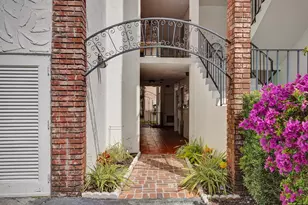 3910 Crystal Lake Dr, Deerfield Beach, FL 33064 - Photo 5