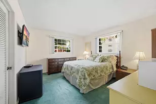 630 Tennis Club Dr, Wilton Manors, FL 33311 - Photo 11