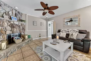 3194 Pebble Beach Dr, Lake Worth, FL 33467 - Photo 11