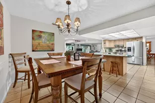 3194 Pebble Beach Dr, Lake Worth, FL 33467 - Photo 9