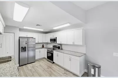 2890 1st Place, Vero Beach, FL 32968 - Photo 9