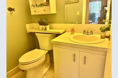 2002 Oakridge A #2002, Deerfield Beach, FL 33442 - Photo 17