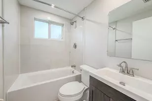 541 NE 44th St, Boca Raton, FL 33431 - Photo 9