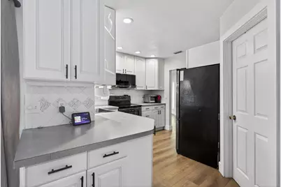 4451 NW 7th Street, Coconut Creek, FL 33066 - Photo 31