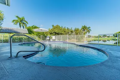 1907 S Club Drive, Wellington, FL 33414 - Photo 37