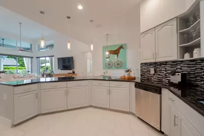 1907 S Club Drive, Wellington, FL 33414 - Photo 11