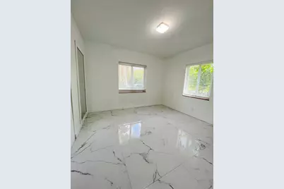 12055 NE 9th Avenue, Biscayne Park, FL 33161 - Photo 7