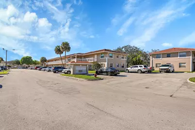 906 Twin Lakes Drive #8-j, Coral Springs, FL 33071 - Photo 27