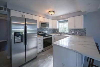 902 NE 34th Street, Oakland Park, FL 33334 - Photo 17