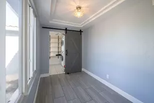 902 NE 34th St, Oakland Park, FL 33334 - Photo 61