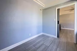 902 NE 34th St, Oakland Park, FL 33334 - Photo 31