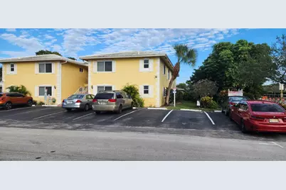 1420 SE 4th Avenue SE #4, Pompano Beach, FL 33060 - Photo 3