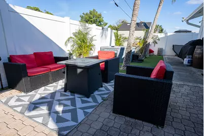 119 SE 5th Street, Delray Beach, FL 33483 - Photo 7