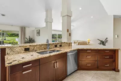 6019 Wedgewood Village Circle, Lake Worth, FL 33463 - Photo 11