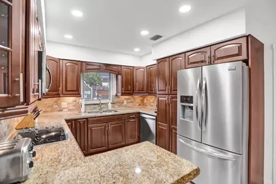 470 SE 4th Court, Pompano Beach, FL 33060 - Photo 39