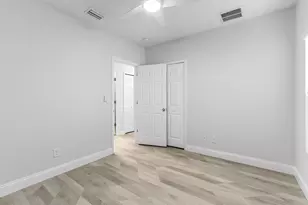 535 Valencia Cir SW, Vero Beach, FL 32968 - Photo 37